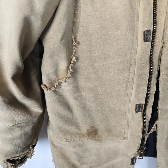 Vintage Carhartt Thrashed Worn In Faded Arctic Duck Canvas Chore Coat - Picture 4 of 16